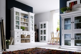 Vitrinen & Buffetschränke